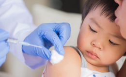 Imunisasi Pertama Pada Bayi